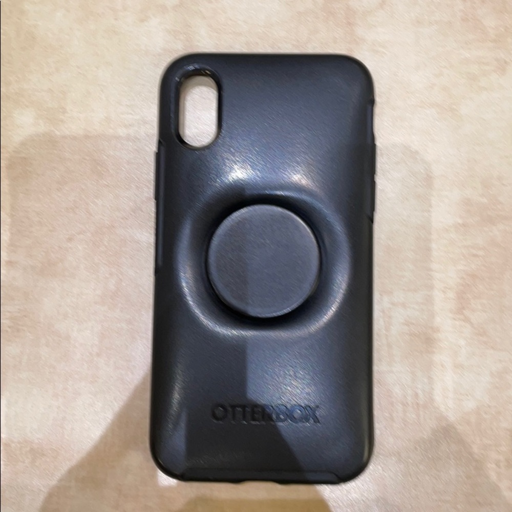 Otterbox pop socket IPhone Xs case